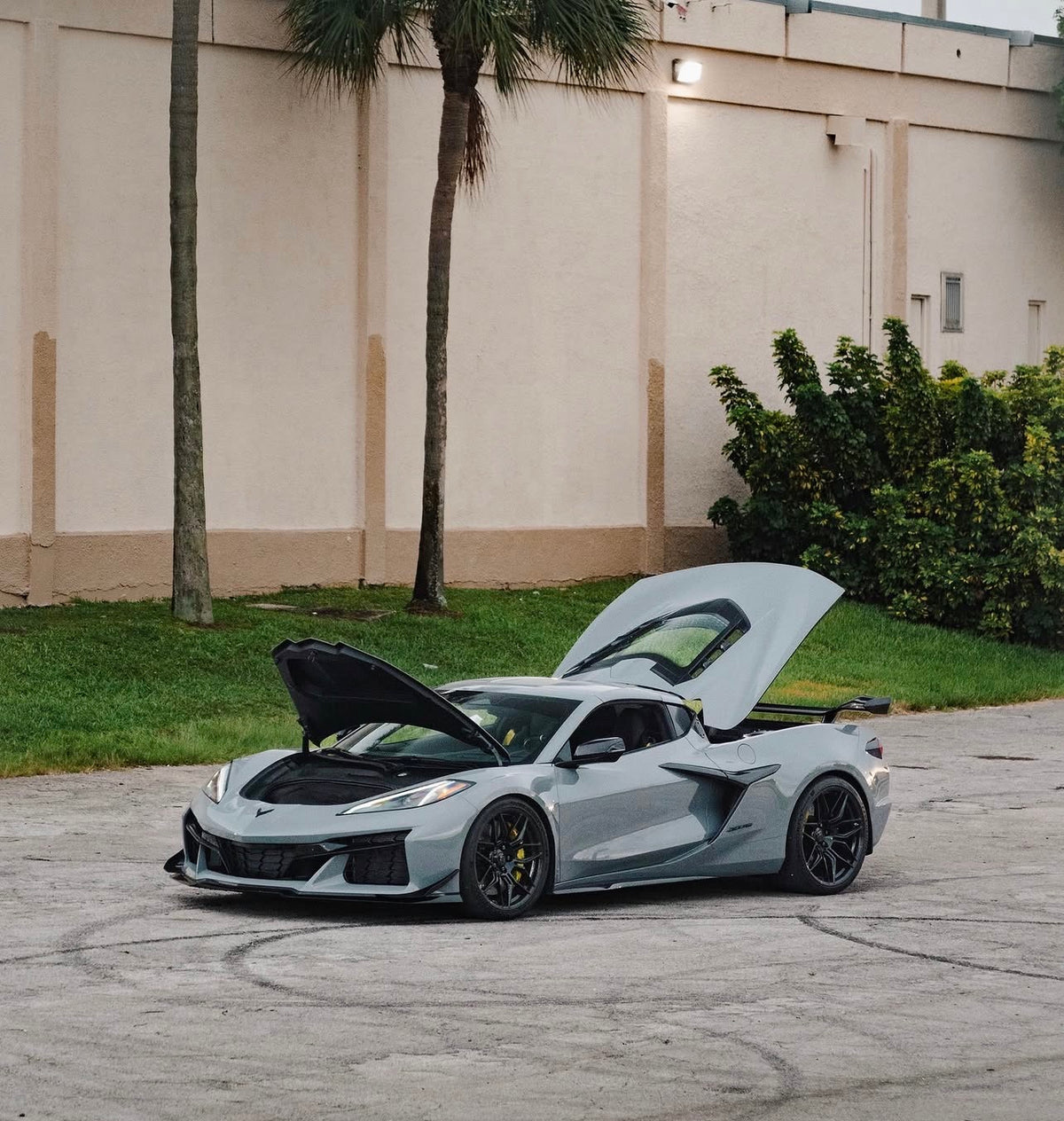 C8 Corvette Z06 Grey