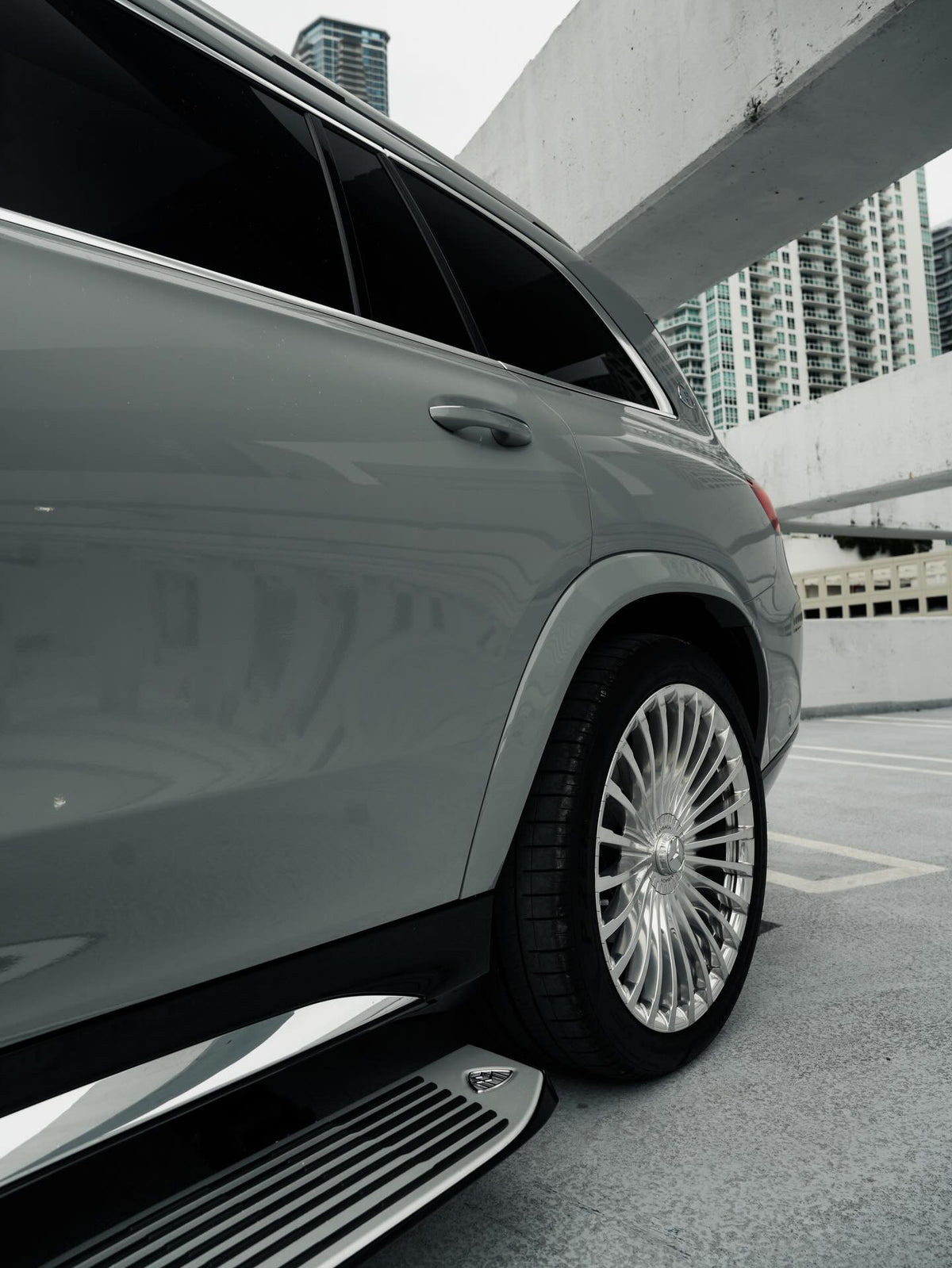 Mercedes Benz GLS600 Grey